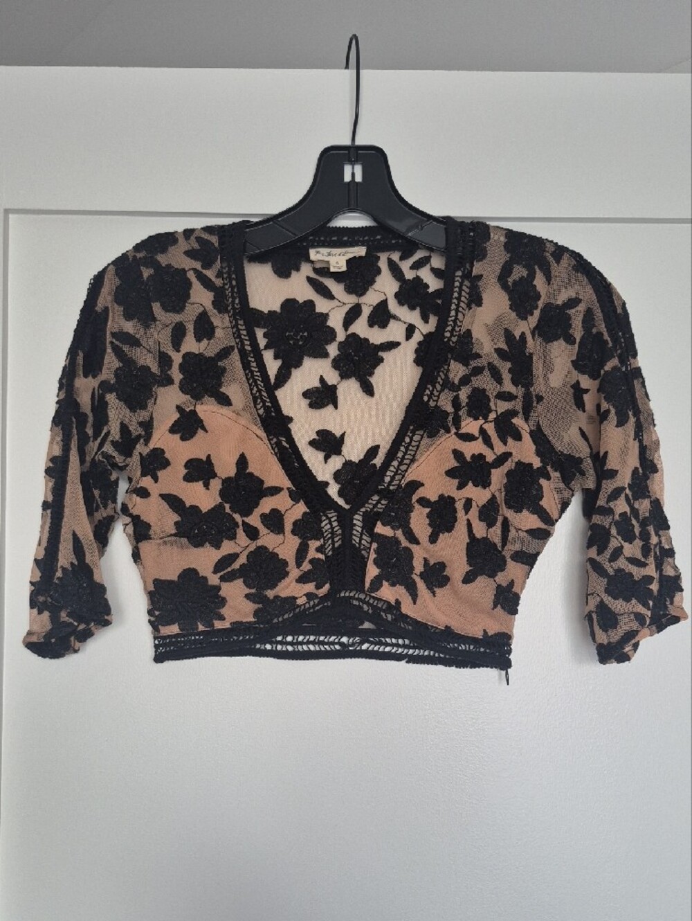 For Love & Lemons Black Floral Appliqué Mesh Set, Small - Picture 4 of 17